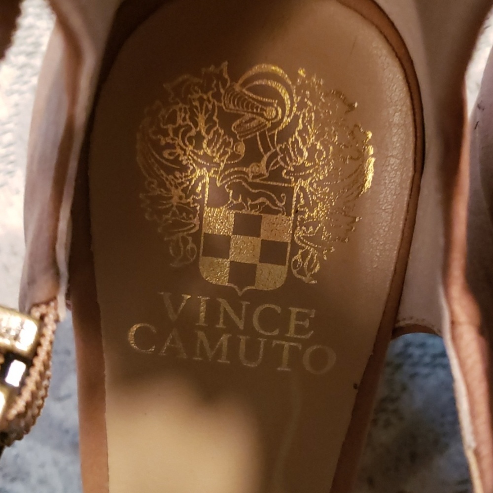 Brand new-Vince Camuto Sandals - Picture 6 of 8